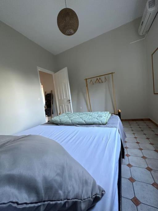 Olive Tree The Master Bed And Balcony Benitses (Corfu)