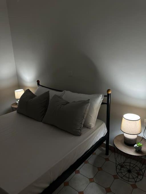 Apartment Olive Tree The Master Bed And Balcony *
