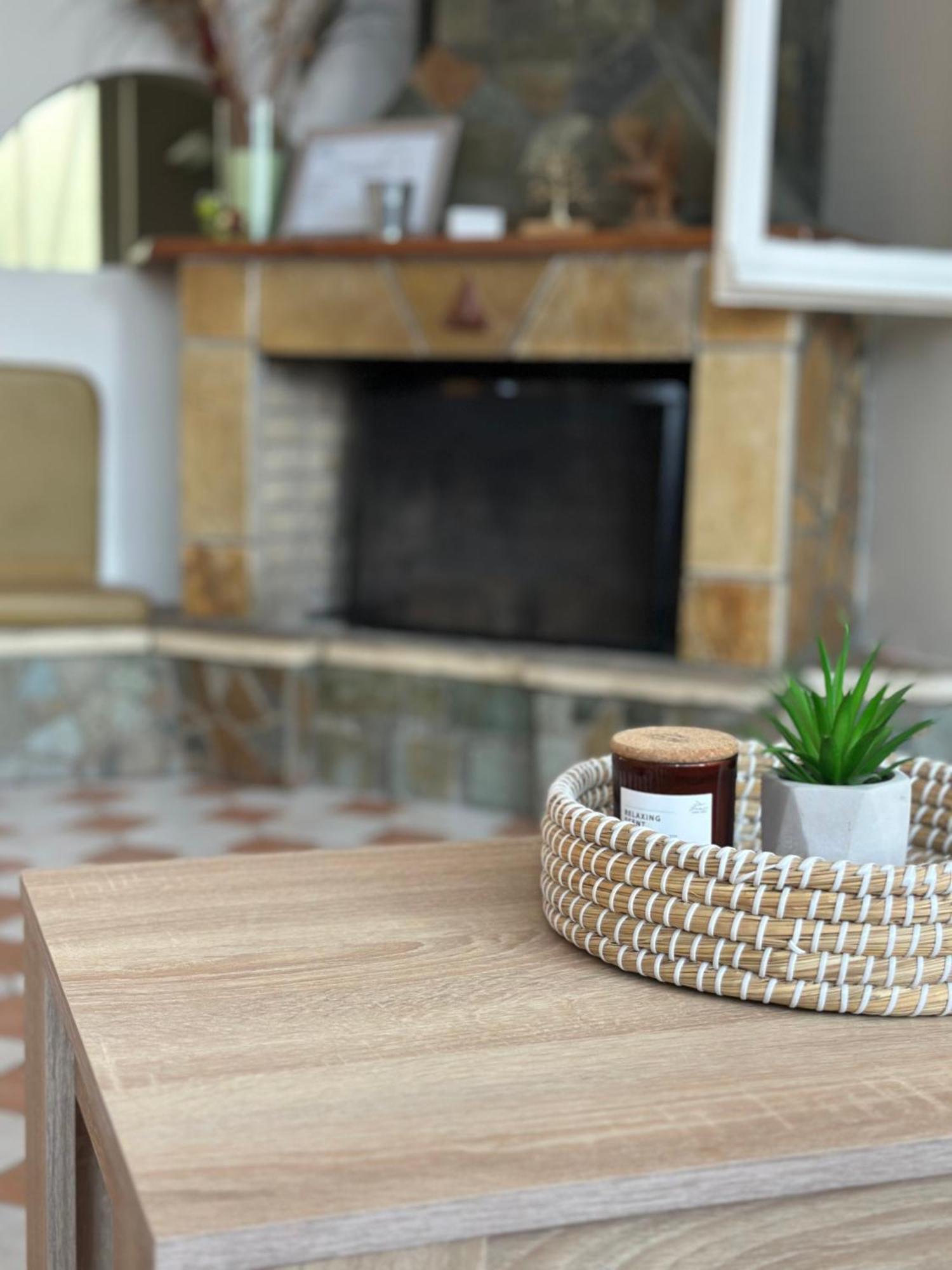 Апартаменты Olive Tree The Master Bed And Balcony *