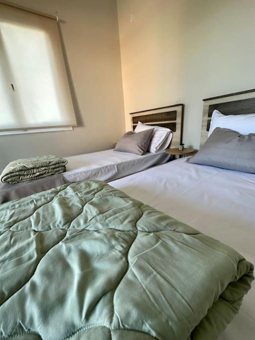 Olive Tree The Master Bed And Balcony *